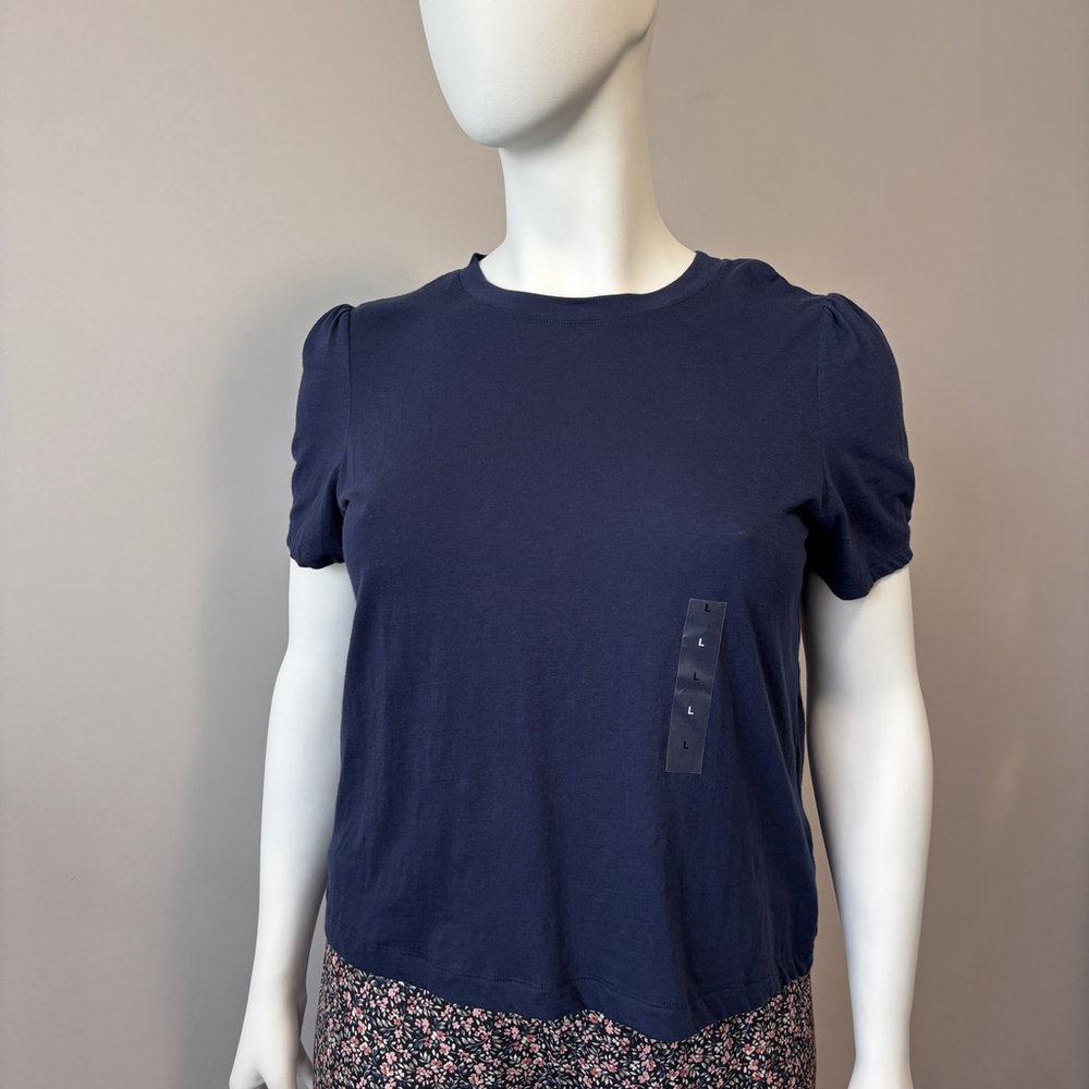 On 34th Women's Size Large Navy Blue Puff-Sleeve Crew Neck T-Shirt NWT